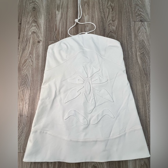 Alexis Dwaine-Dress In Dahlia White Floral Halter Dress XL NWT - Picture 3 of 10